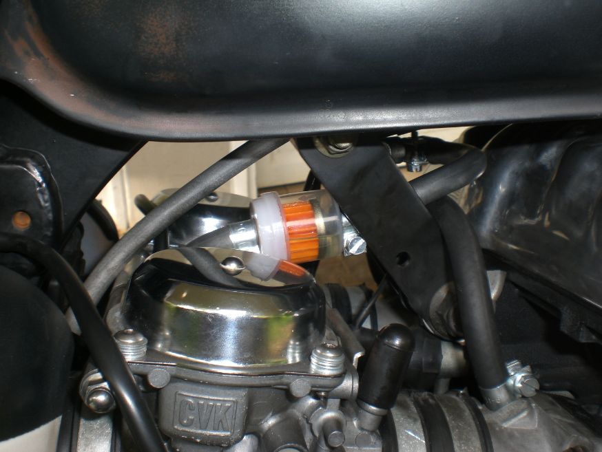 Remise en état d'un filtre à essence de moto